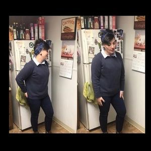 •4/$18• VINTAGE Cabin Creek Sweater